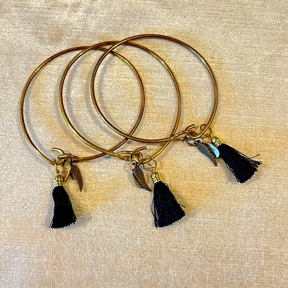 Set of OMI bracelets